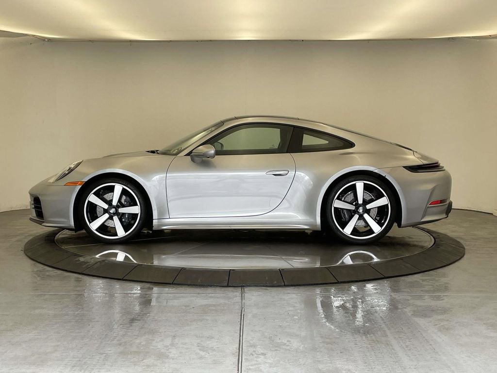 Used 2026 Porsche 911 Carrera image 2