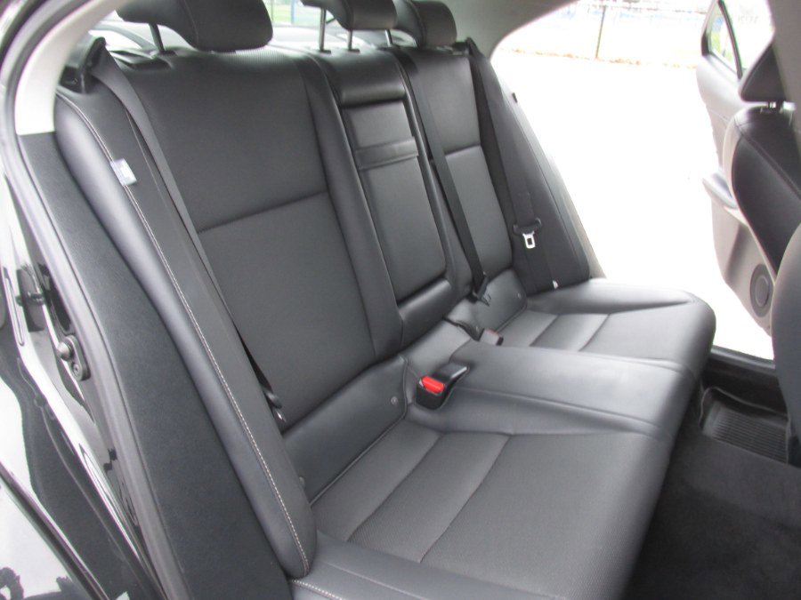 Used 2020 Lexus IS 300 AWD w/ Premium Package image 75