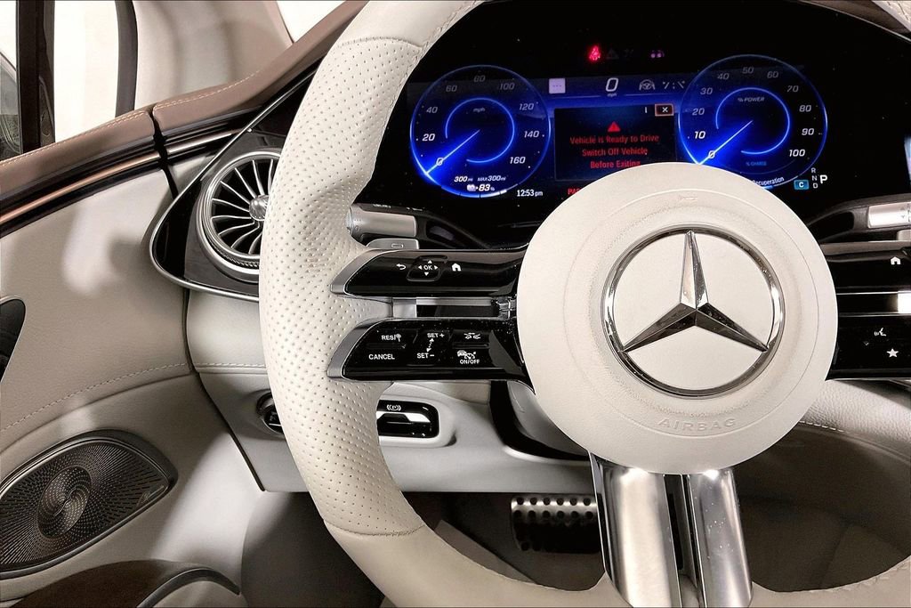 Used 2022 Mercedes-Benz EQS 580 4MATIC Sedan image 17