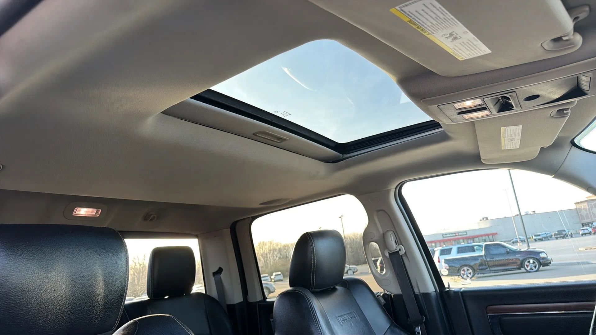 Used 2016 RAM 3500 Laramie image 94