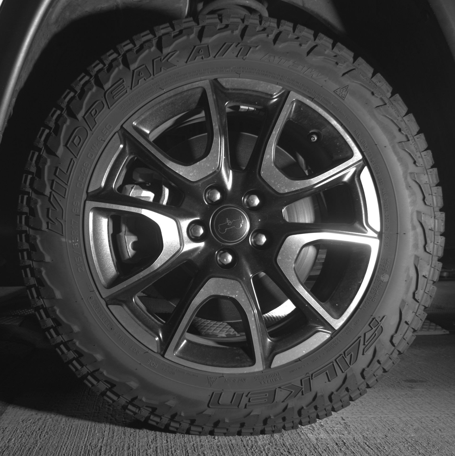 Used 2025 Jeep Compass Trailhawk image 12