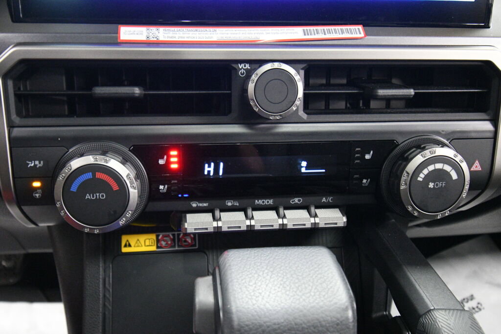 Used 2025 Toyota 4Runner TRD Off-Road Premium w/ Tow Technology Package image 15