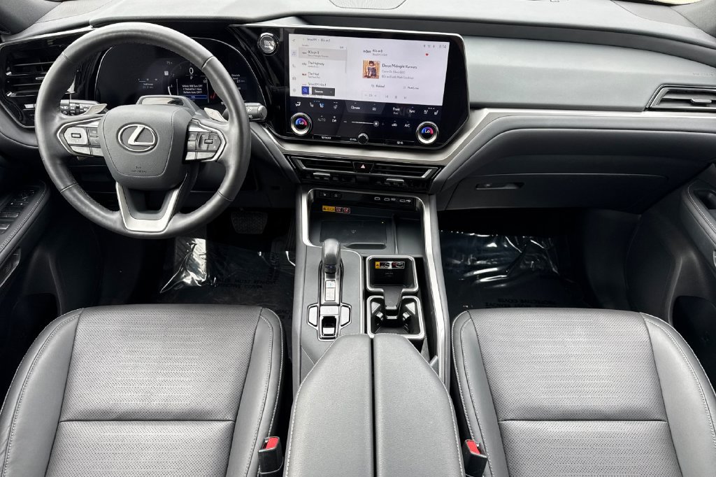 Used 2024 Lexus TX 350 FWD w/ Captains Chair Package image 4