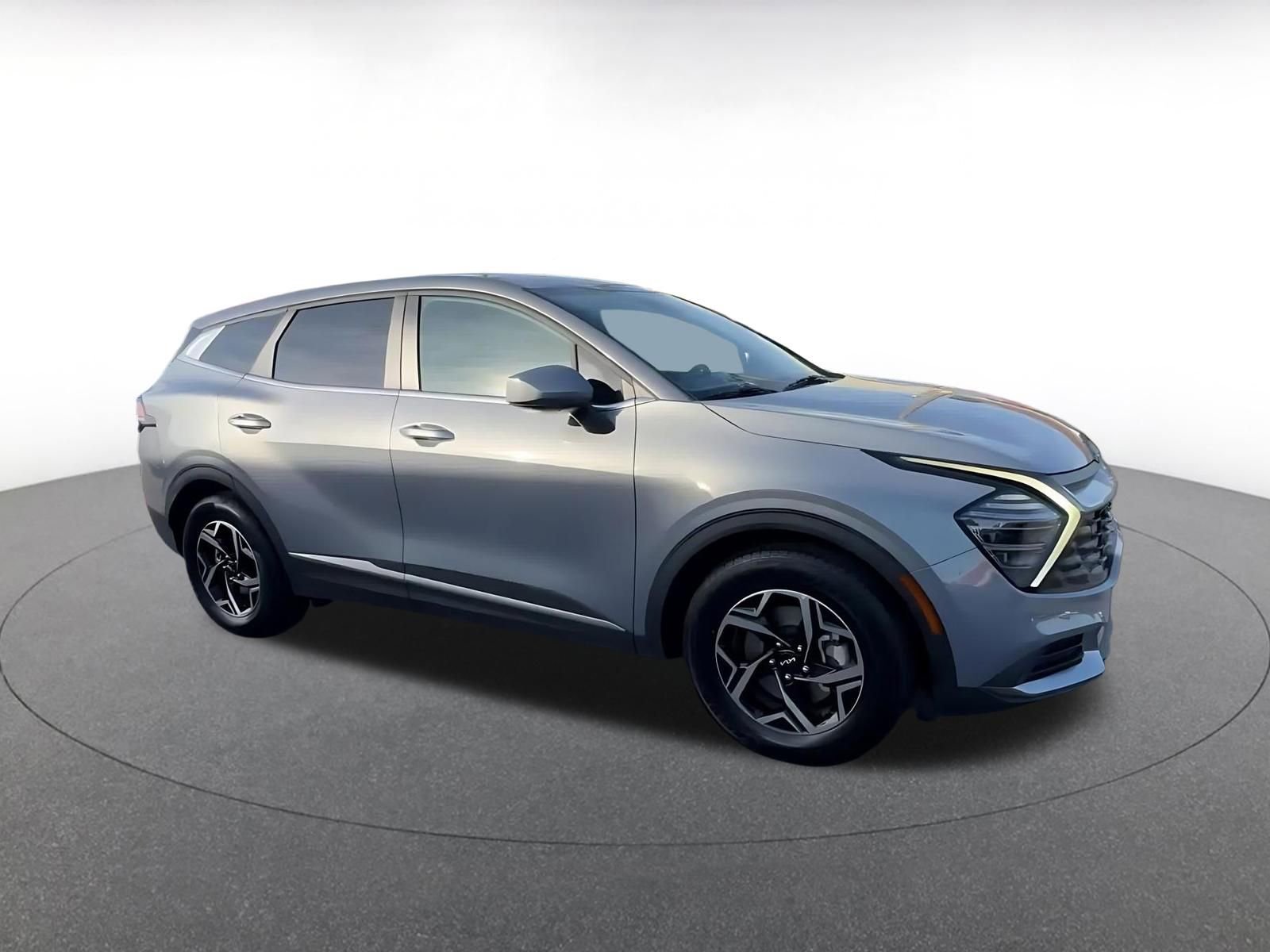 Used 2025 Kia Sportage LX video 2