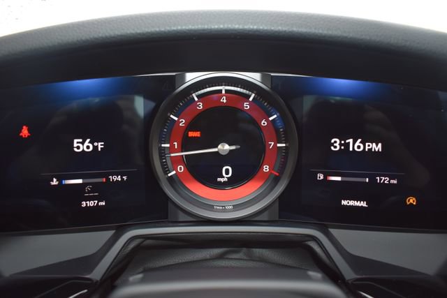 Used 2024 Porsche 911 Carrera T RWD image 22