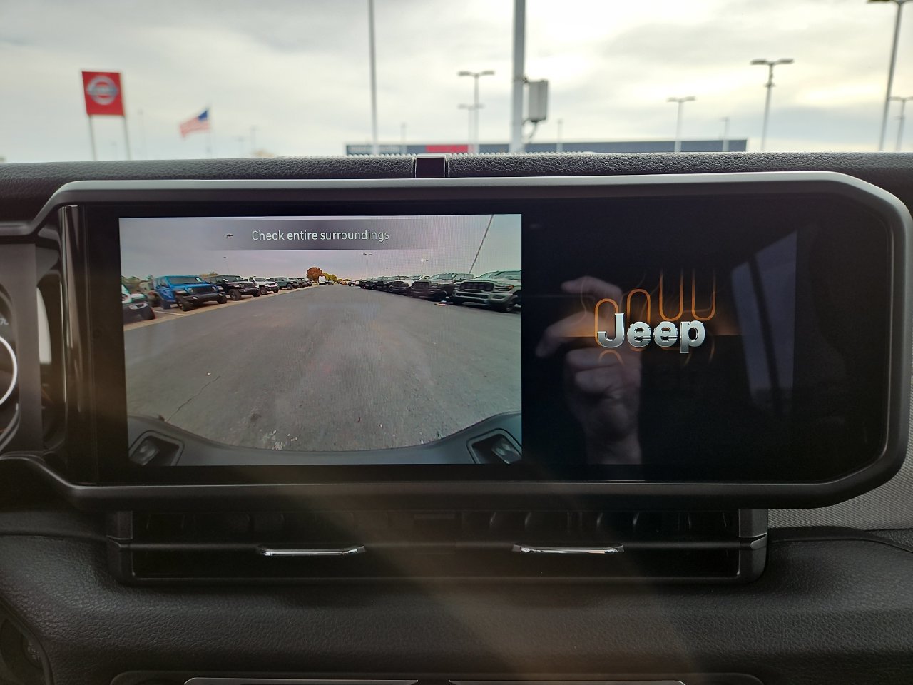 New 2026 Jeep Gladiator Sport AWD/4WD image 24