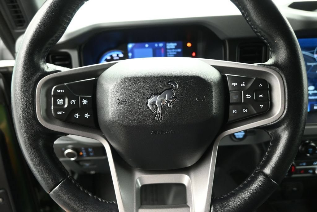 Certified 2022 Ford Bronco Everglades AWD/4WD image 9