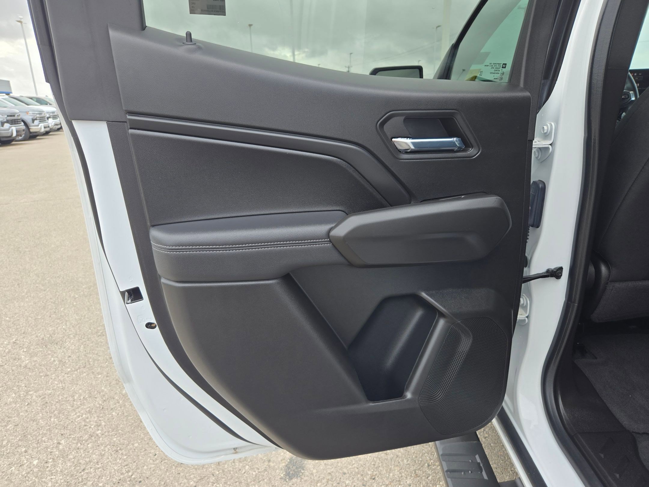 Used 2024 GMC Canyon Elevation w/ Convenience Package image 14