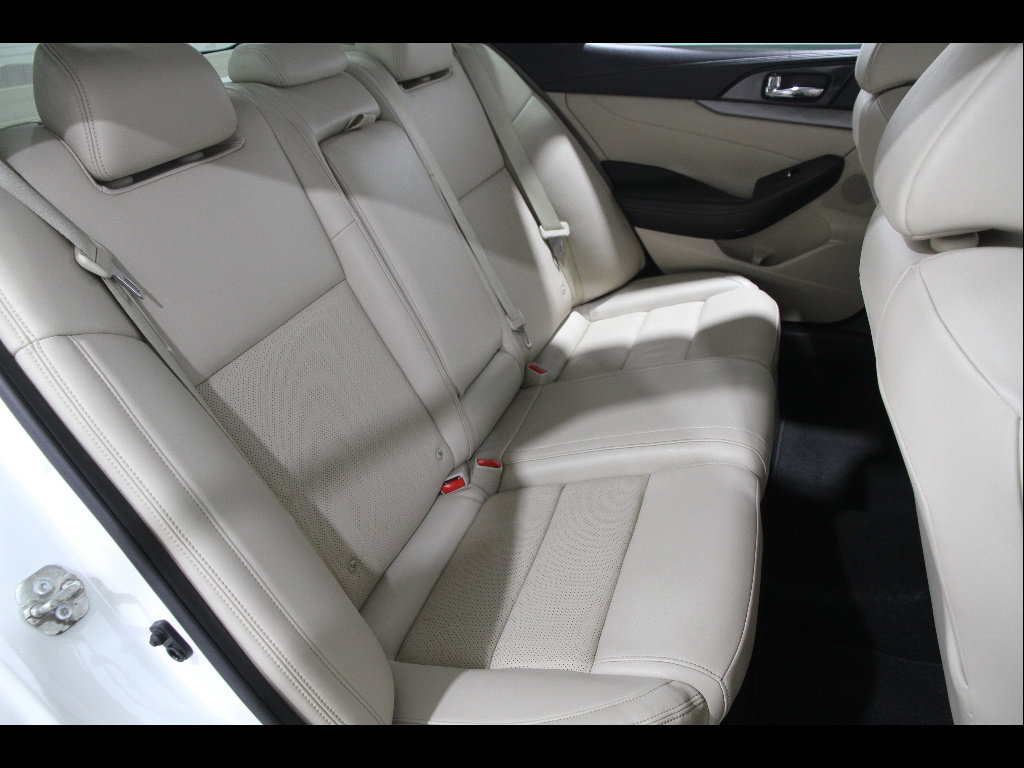 Used 2017 Nissan Maxima 3.5 SL image 18