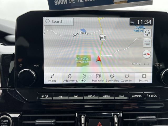 Used 2024 Nissan Pathfinder Platinum image 16