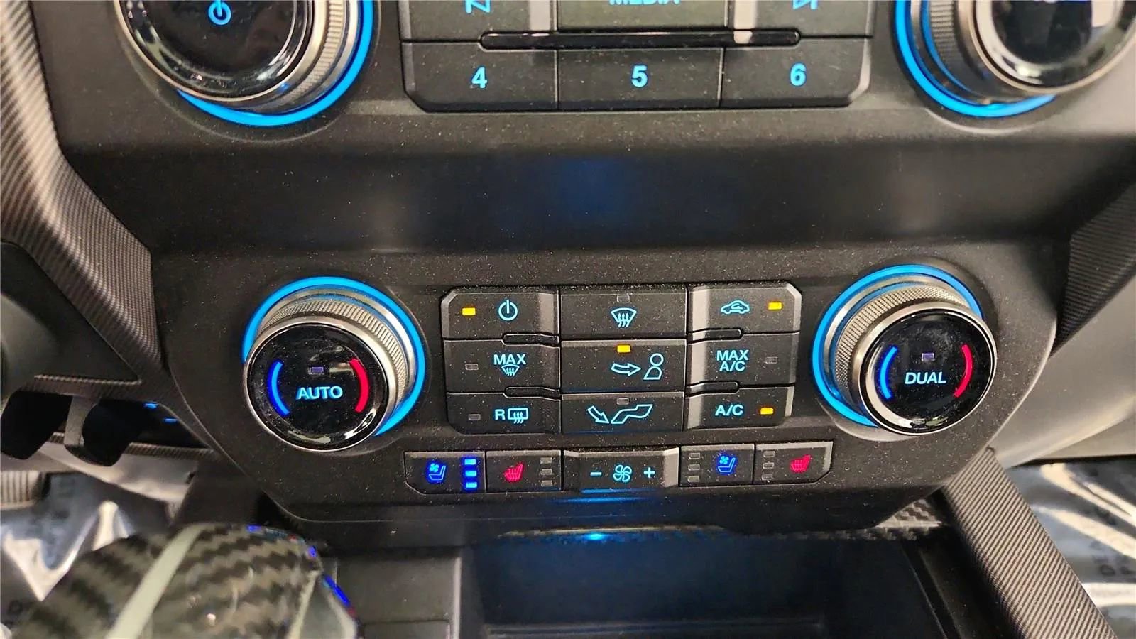 Used 2019 Ford F150 Raptor w/ Equipment Group 802A Luxury image 26