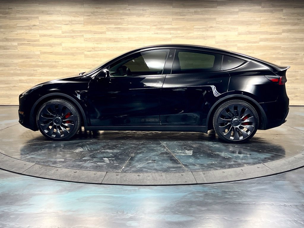 Used 2023 Tesla Model Y Performance AWD/4WD image 23