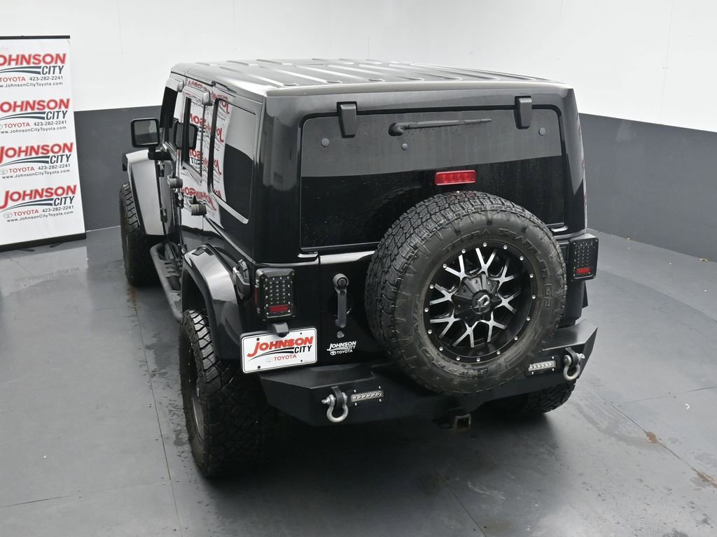 Used 2013 Jeep Wrangler Unlimited Sahara w/ Connectivity Group AWD/4WD image 25