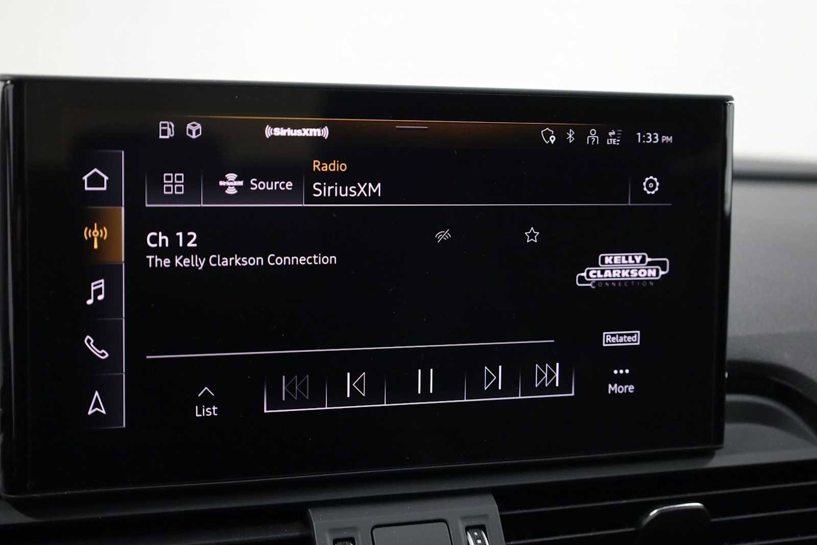 Used 2023 Audi SQ5 Premium Plus w/ Premium Plus Package image 30