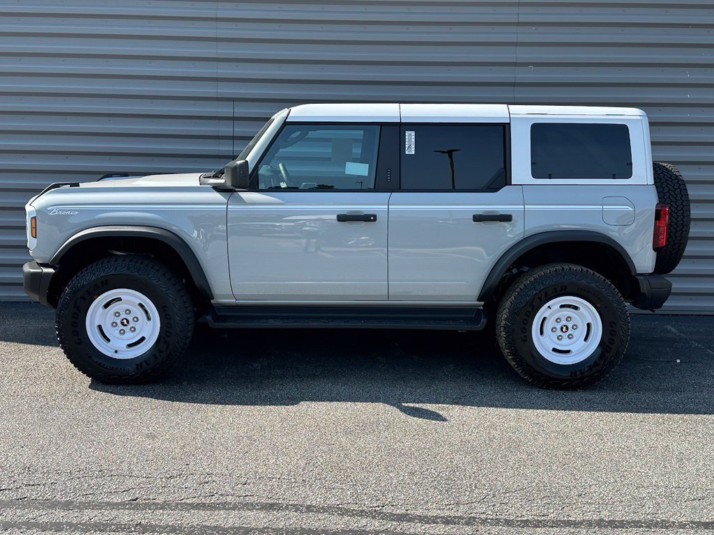 New 2026 Ford Bronco Heritage Edition AWD/4WD image 2