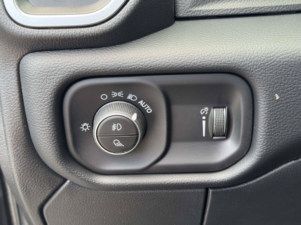 New 2026 RAM 2500 Big Horn AWD/4WD image 27