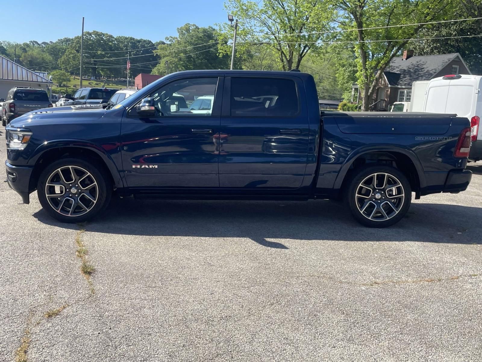 Used 2020 RAM 1500 Laramie image 9