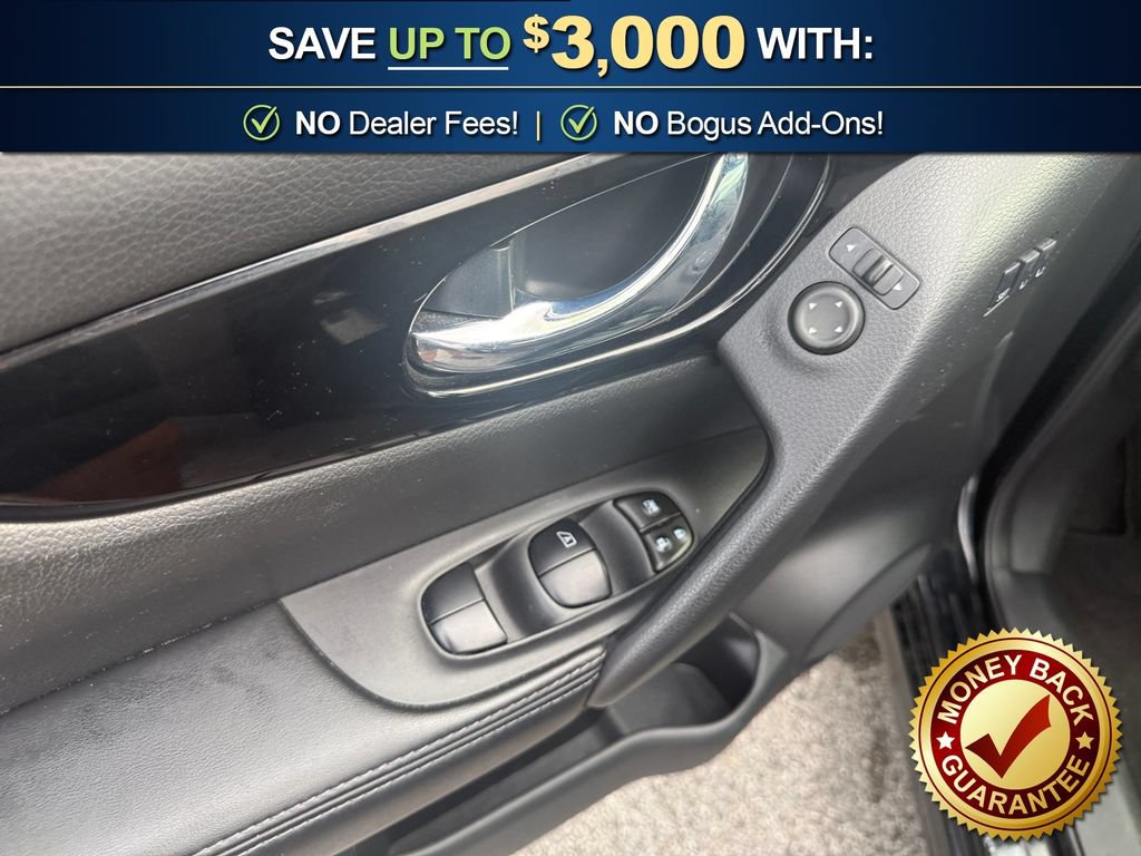 Used 2021 Nissan Rogue Sport SV w/ Technology Package FWD image 16