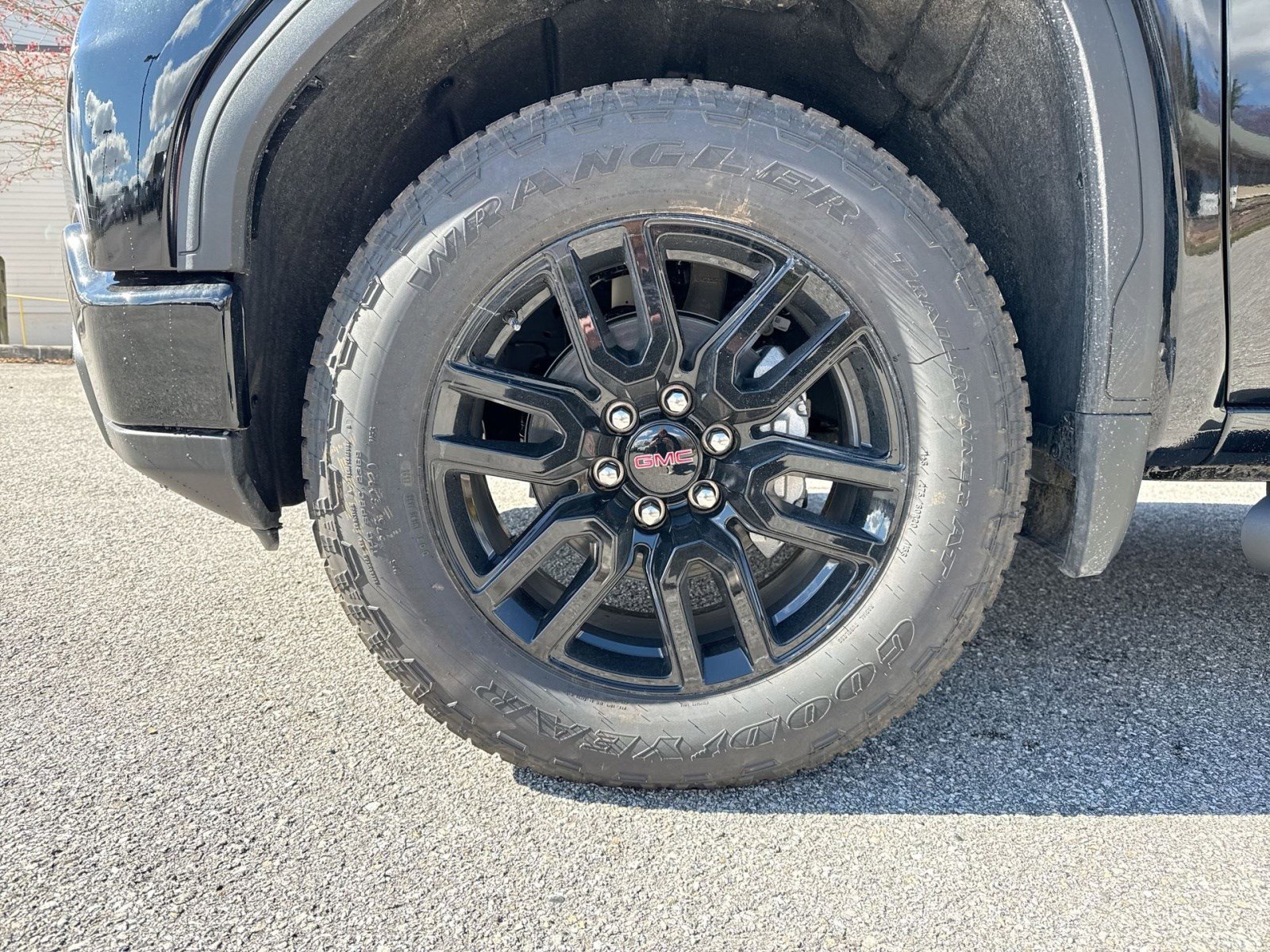 New 2026 GMC Sierra 1500 Elevation w/ X31 Off-Road Package AWD/4WD image 12