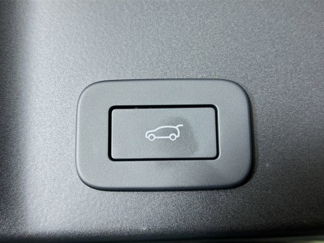 Used 2026 Land Rover Range Rover Evoque S image 26