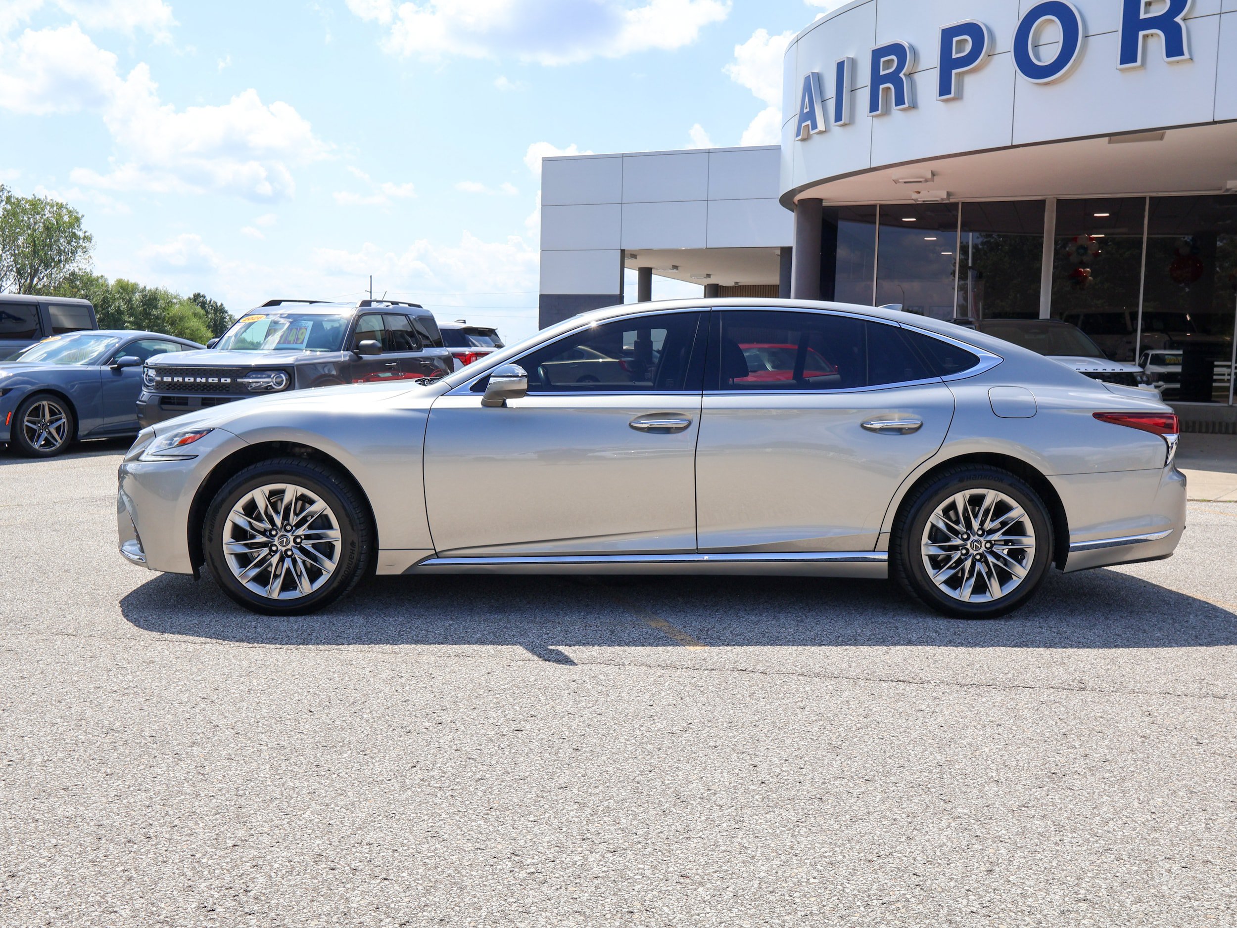 Used 2018 Lexus LS 500 AWD w/ Interior Upgrade Package image 2