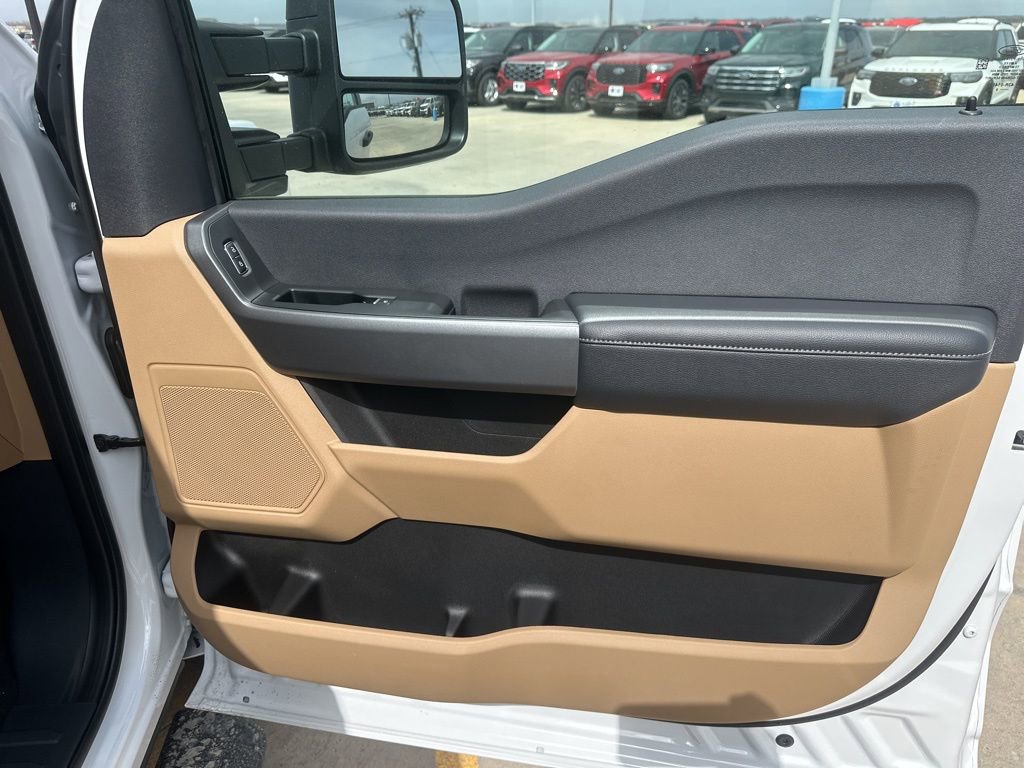 New 2026 Ford F250 XLT image 31