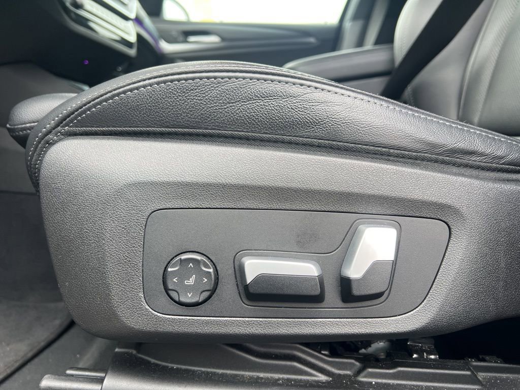 Used 2024 BMW X3 sDrive30i w/ Convenience Package image 12