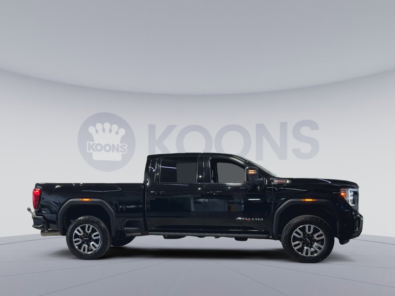 Used 2023 GMC Sierra 3500 AT4 image 12