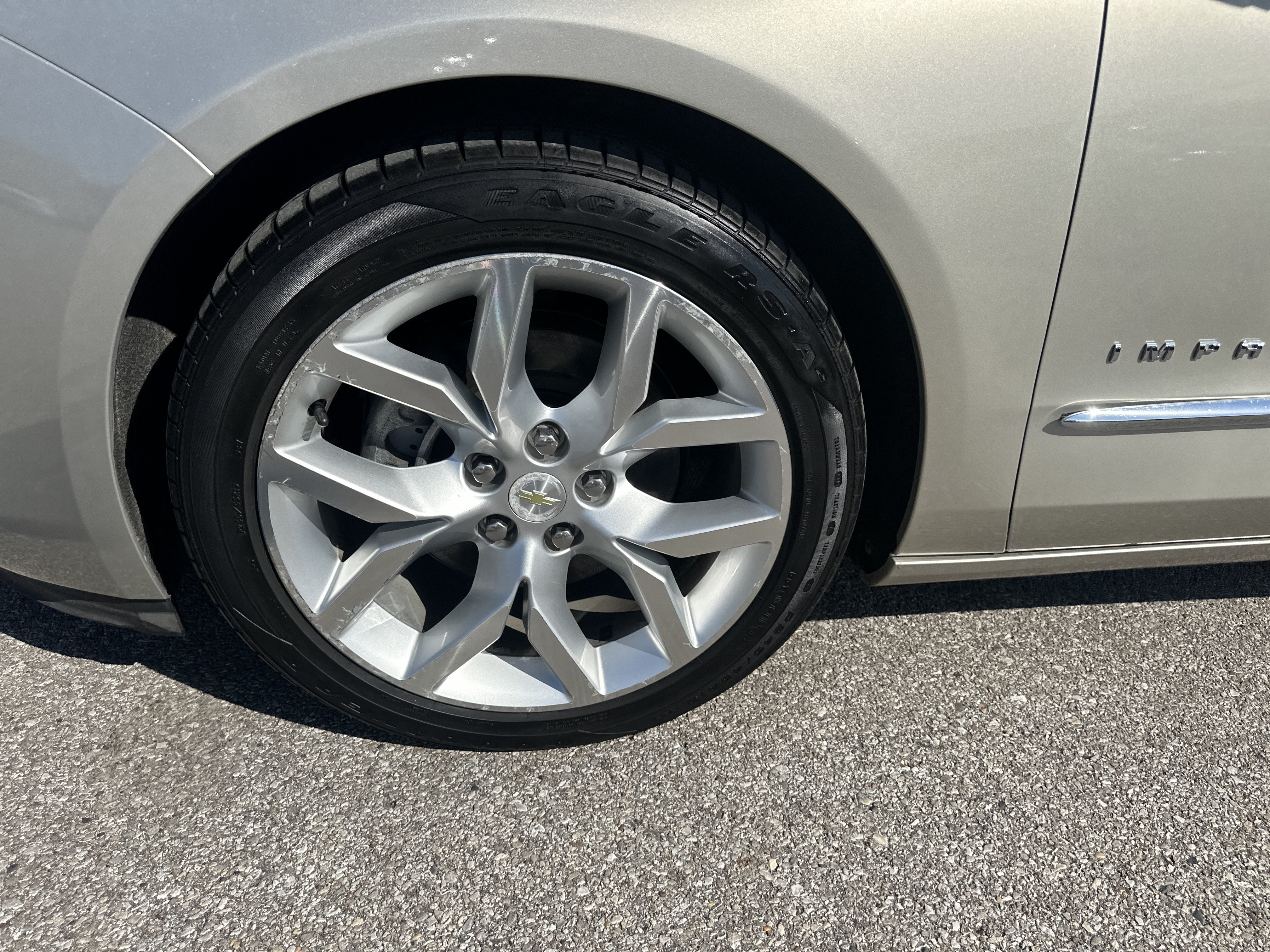 Used 2015 Chevrolet Impala LTZ FWD image 7