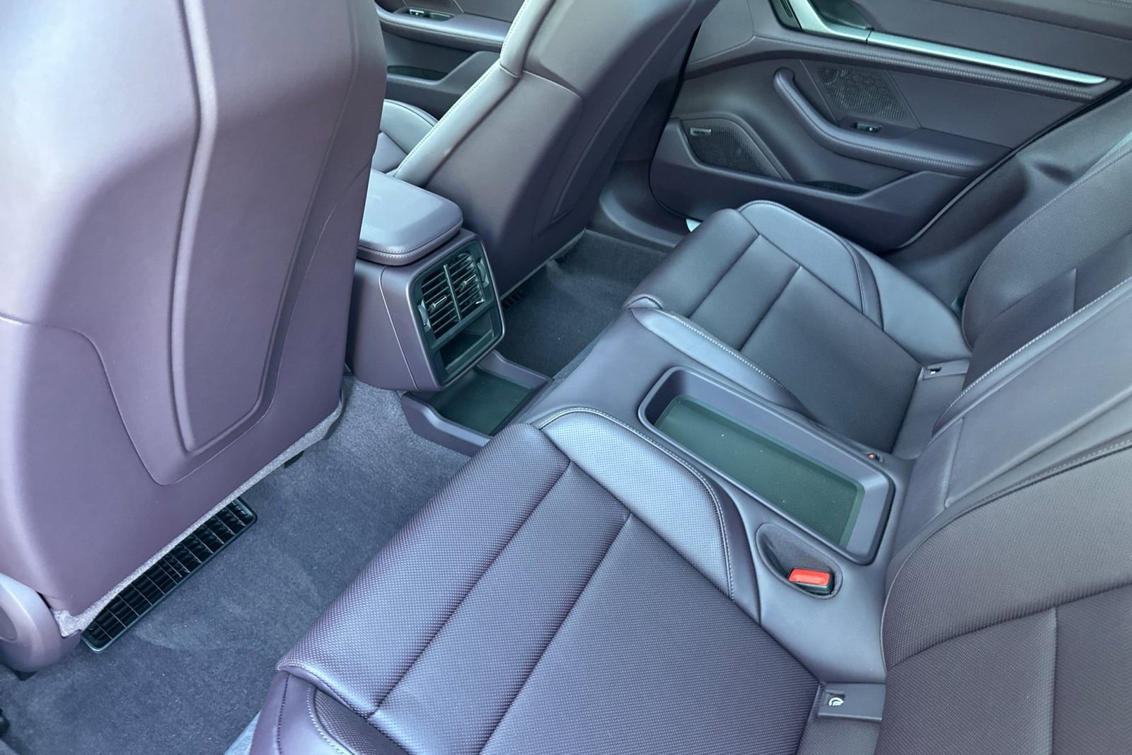 New 2026 Porsche Taycan RWD image 15