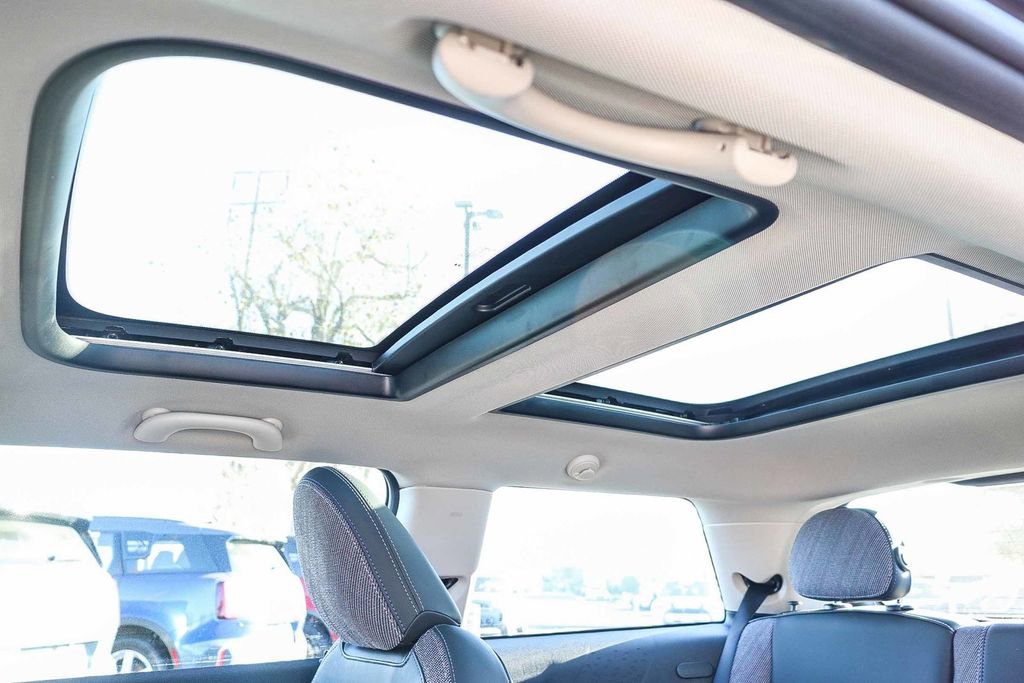 Used 2025 MINI Cooper S image 28