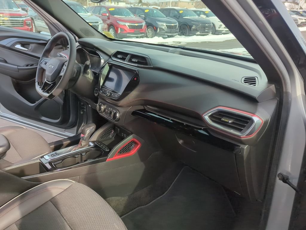 Certified 2023 Chevrolet TrailBlazer RS w/ Convenience Package image 18
