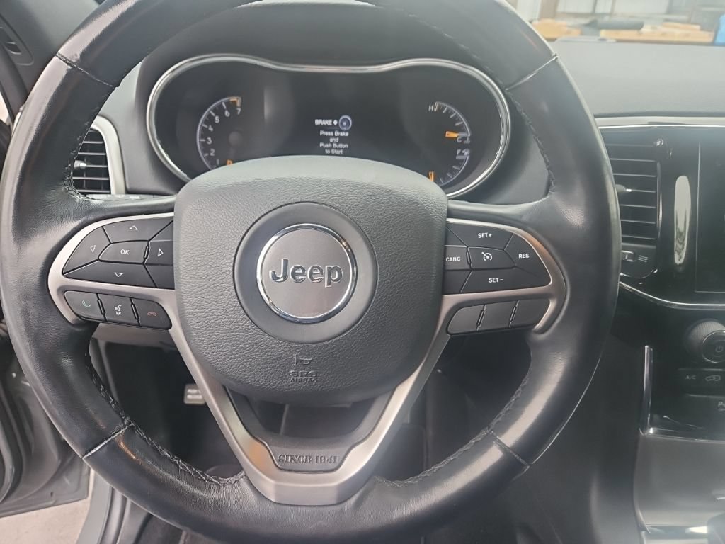 Used 2020 Jeep Grand Cherokee Altitude AWD/4WD image 16