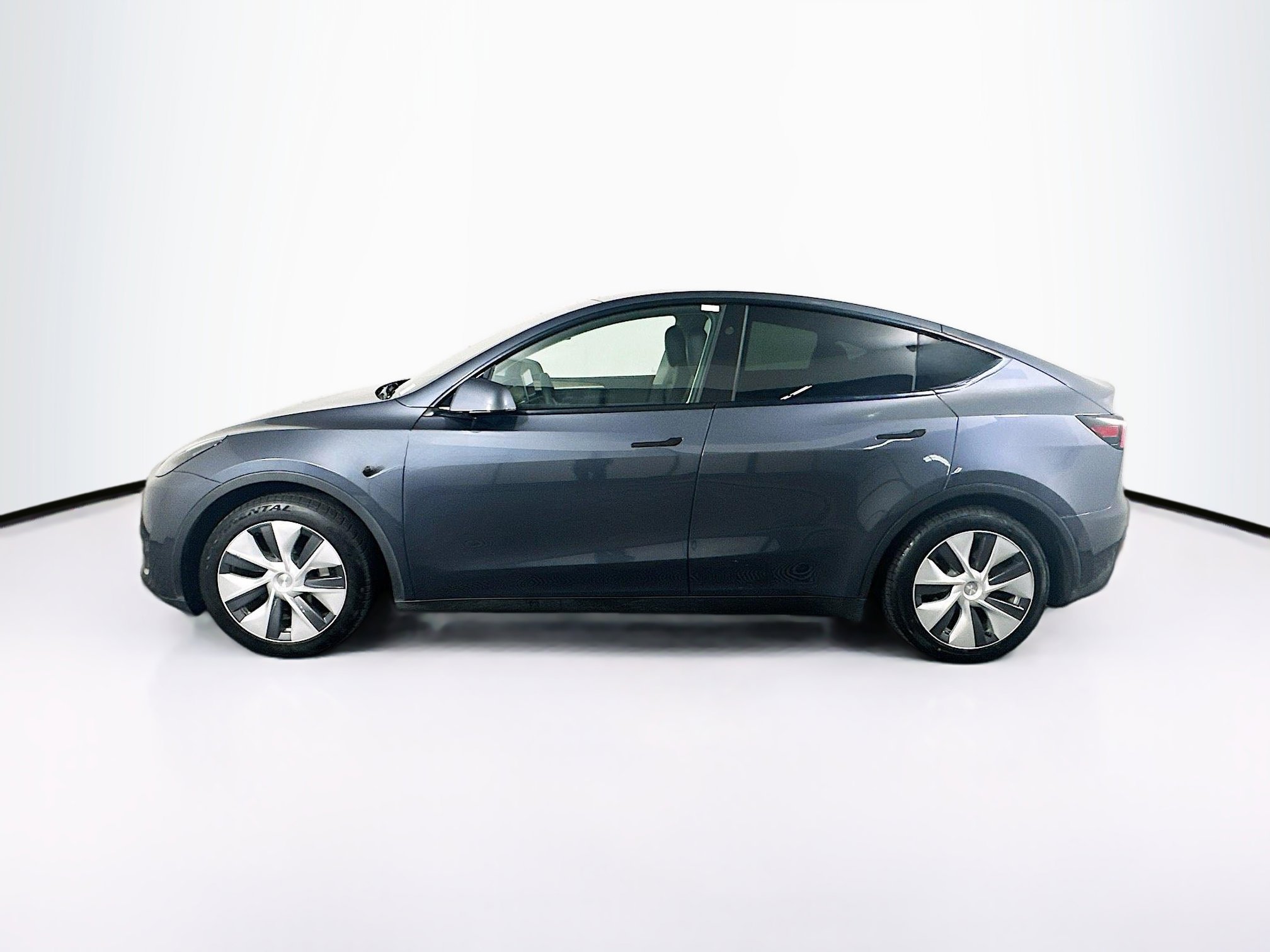 Used 2023 Tesla Model Y Long Range image 4