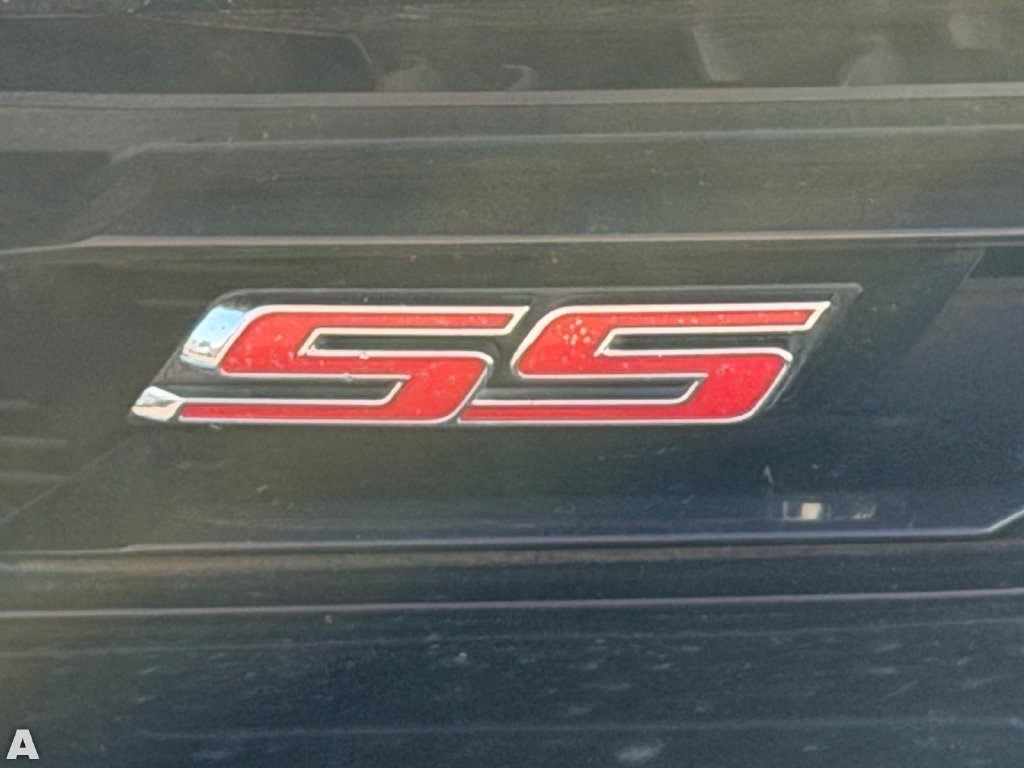 Used 2019 Chevrolet Camaro SS RWD image 8