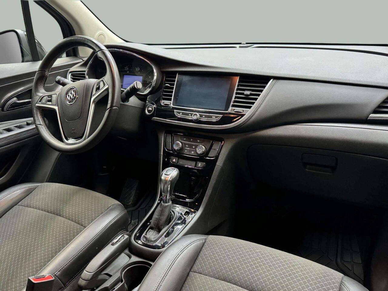 Used 2020 Buick Encore Preferred FWD image 7