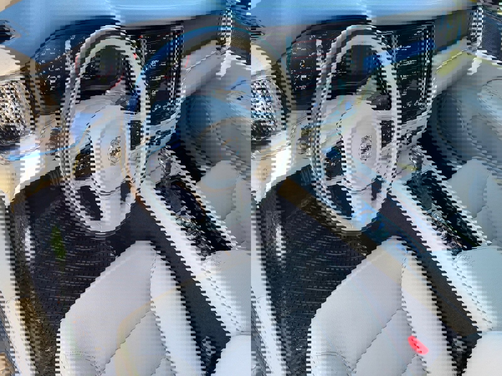 Used 2020 Volvo S60 T6 Momentum image 18