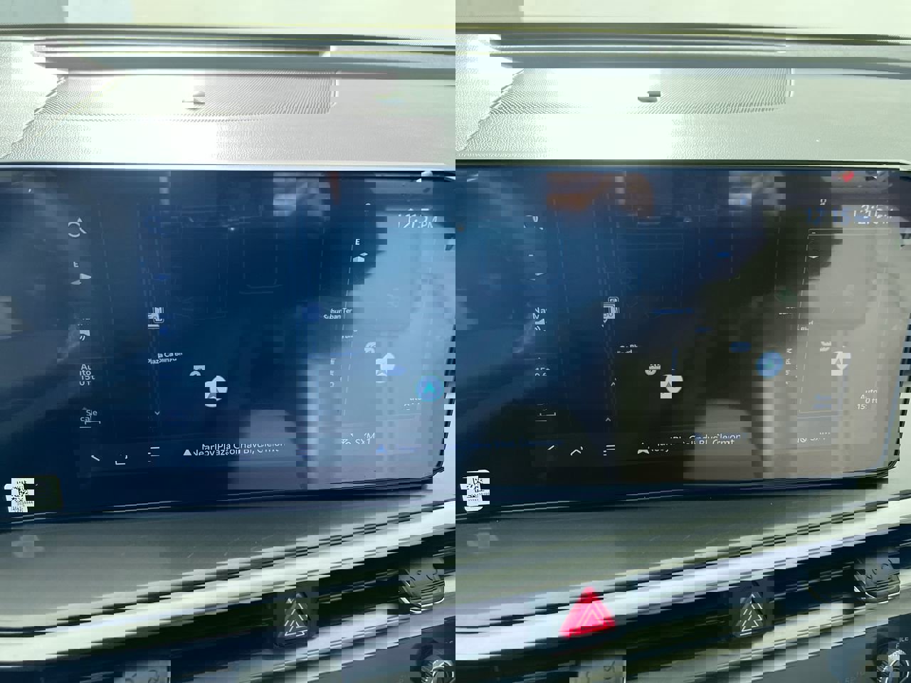 Certified 2025 Kia Sorento EX w/ Panoramic Sunroof Package image 26