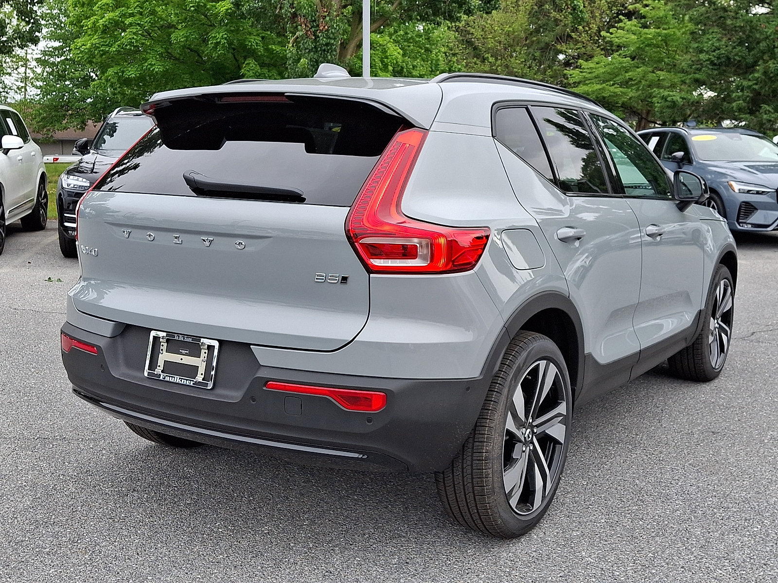 New 2026 Volvo XC40 B5 Ultra w/ Protection Package Premier AWD/4WD image 4