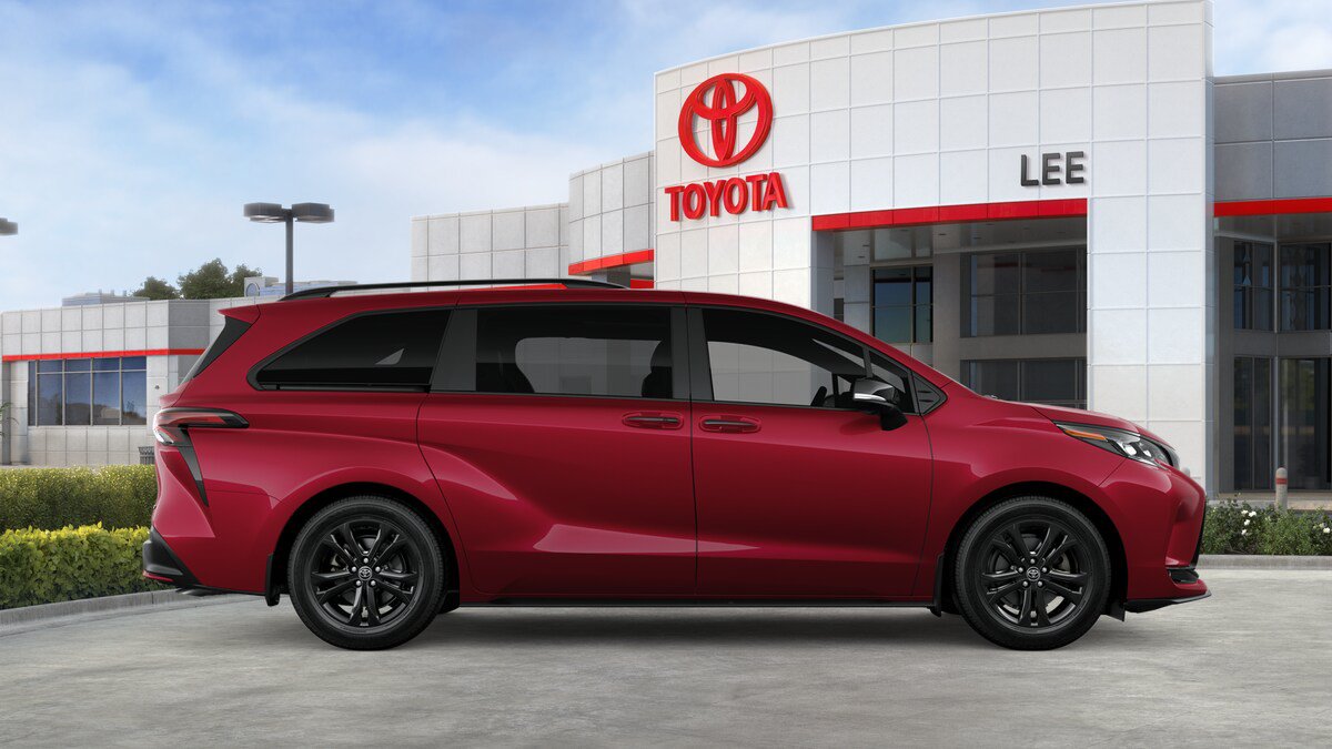 New 2026 Toyota Sienna XSE AWD/4WD image 12