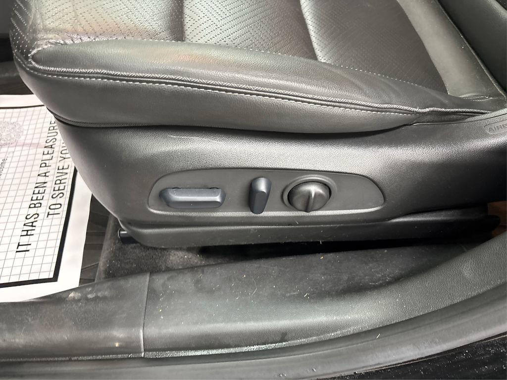 Used 2023 Buick Encore GX Essence w/ Advanced Technology Package AWD/4WD image 37