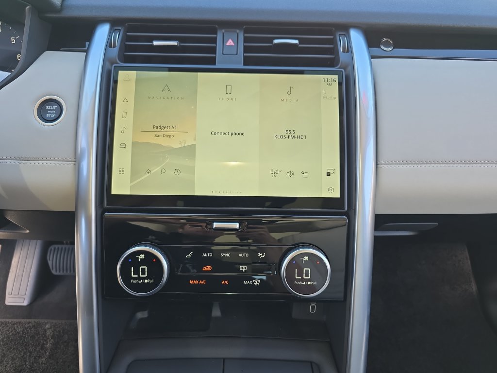 New 2026 Land Rover Discovery S AWD/4WD image 22