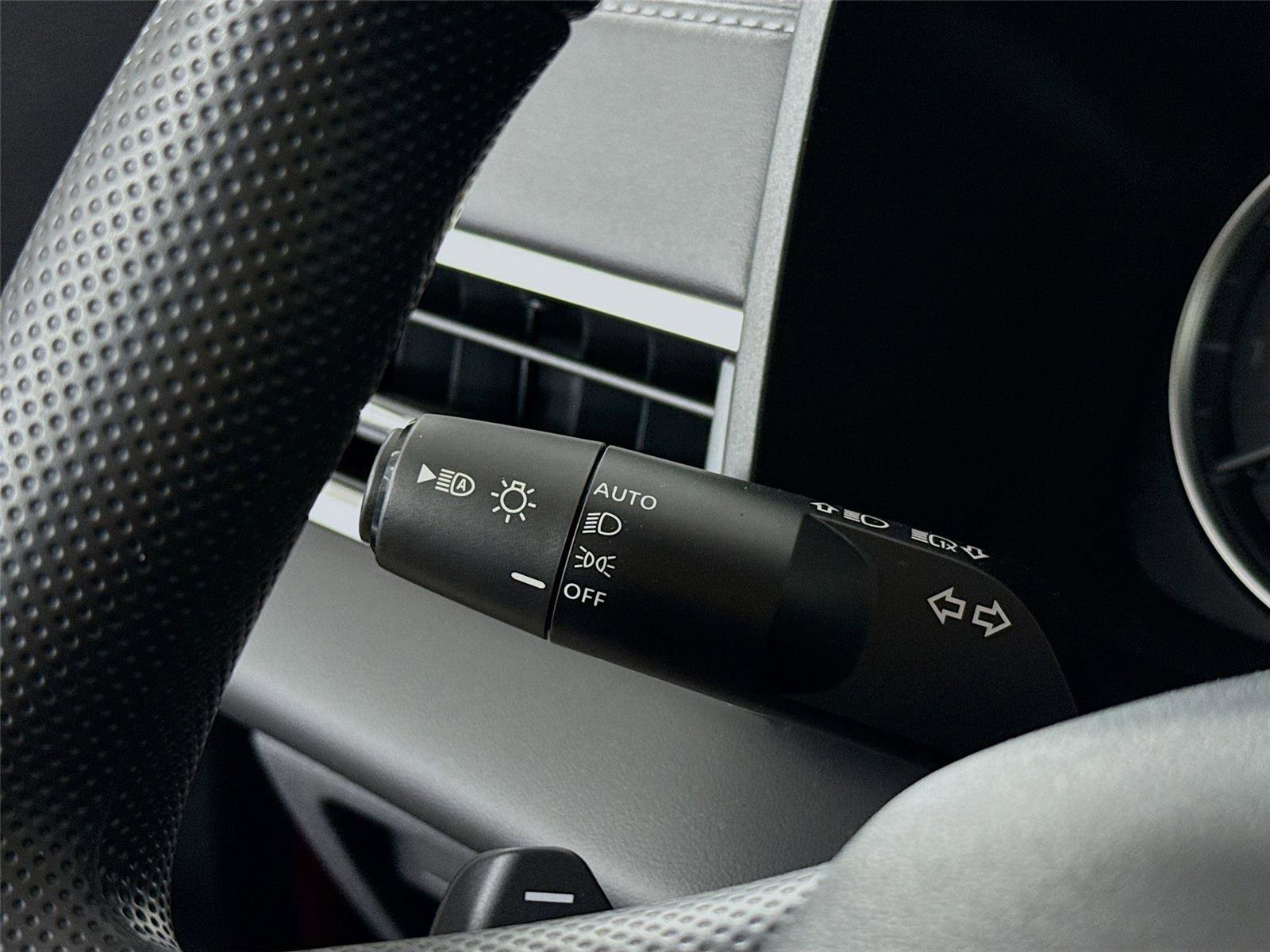 New 2026 Mitsubishi Outlander ES FWD image 5