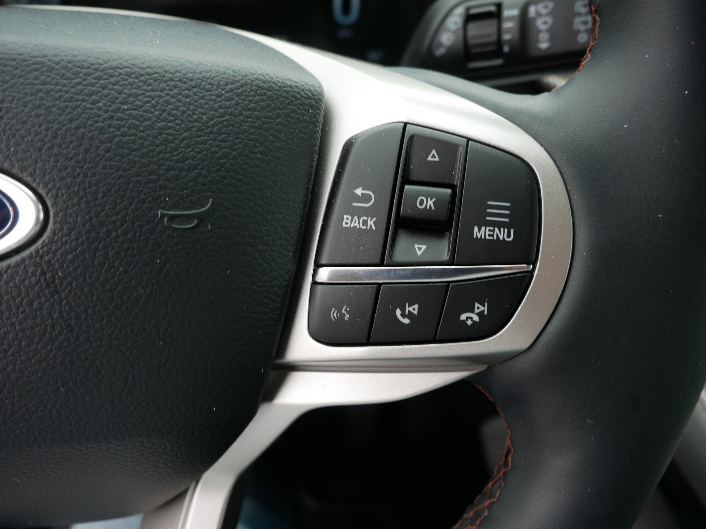 Used 2026 Ford Explorer Active w/ Active Comfort Package AWD/4WD image 29