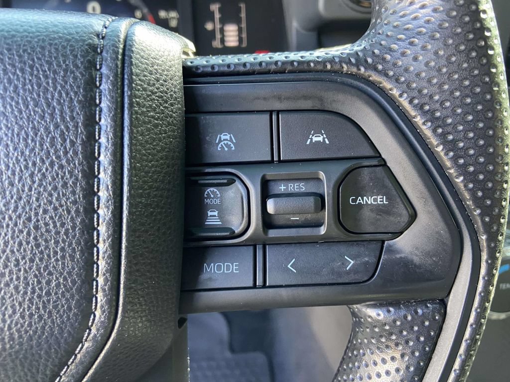 Used 2024 Toyota Tacoma SR5 AWD/4WD image 32