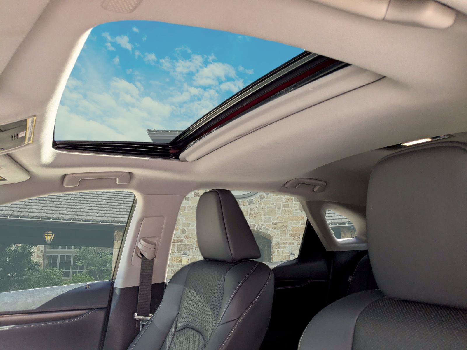 Certified 2022 Lexus RX 350 FWD w/ Premium Package image 8