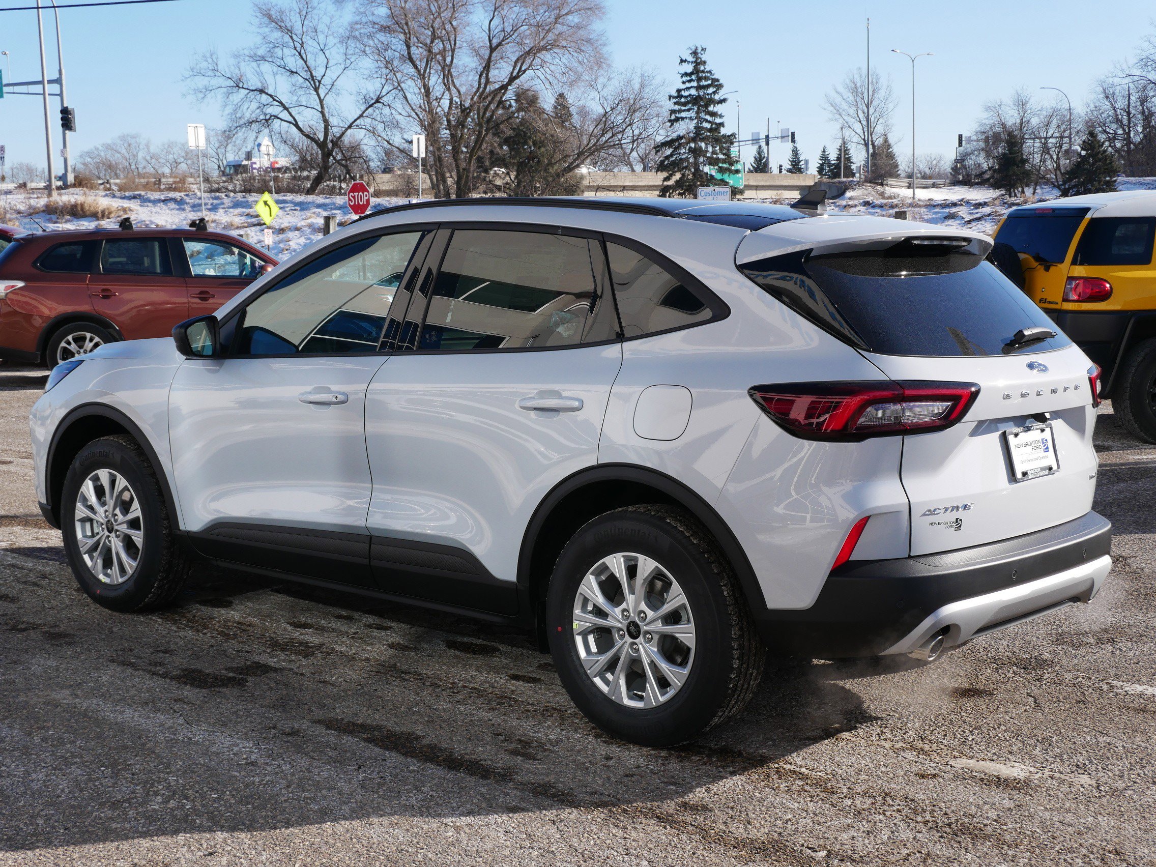 New 2026 Ford Escape Active w/ Tech Pack #1 AWD/4WD image 2