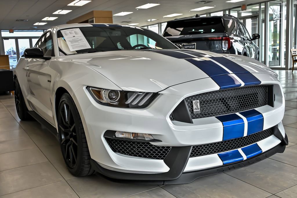 Used 2018 Ford Mustang Shelby GT350 image 11