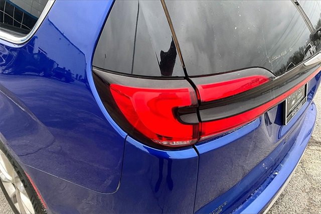 Used 2021 Chrysler Pacifica Touring-L image 23