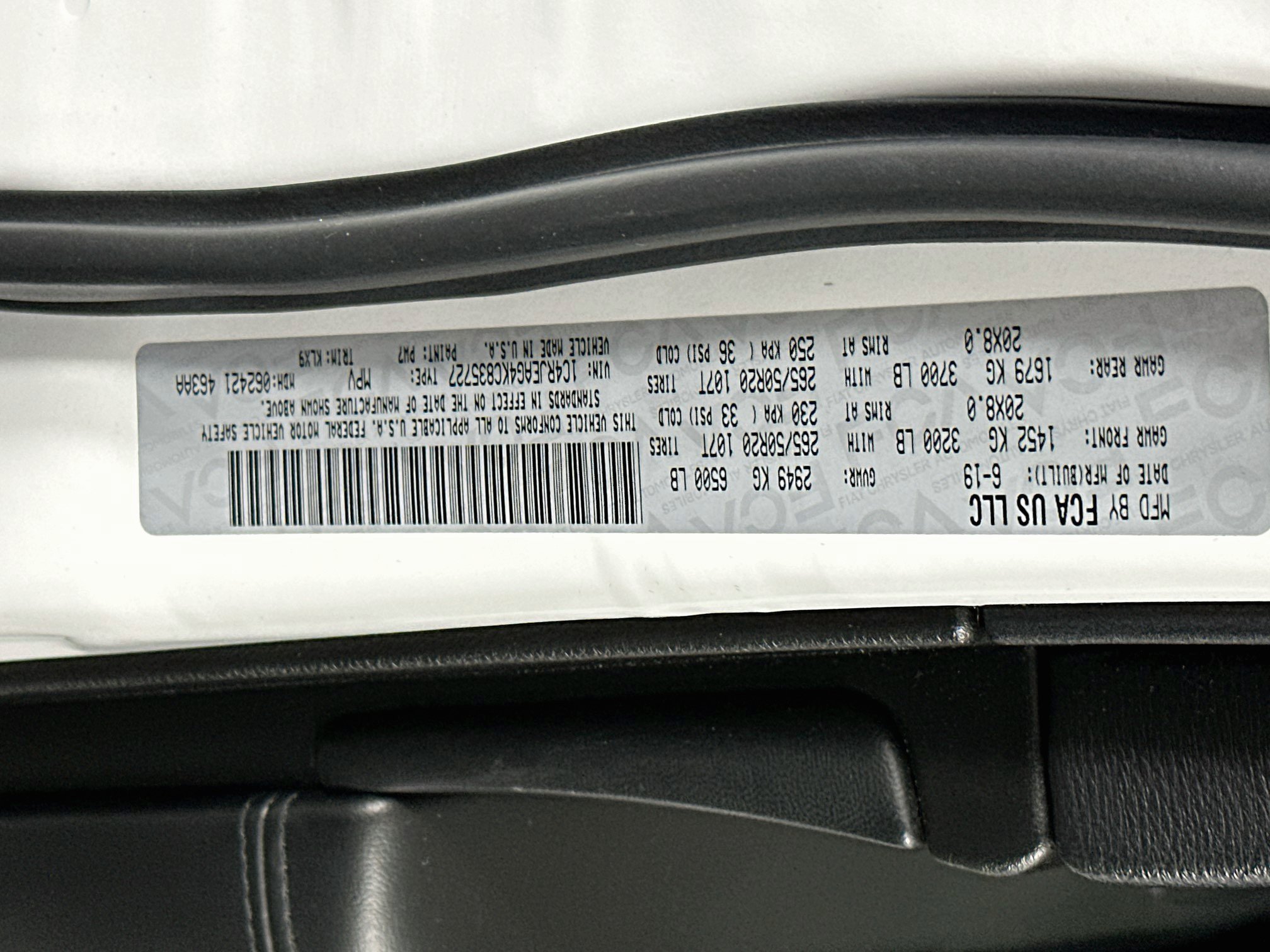 Used 2019 Jeep Grand Cherokee Altitude RWD image 12